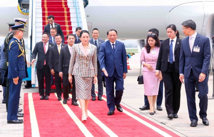 Hai ngày Thủ tướng Thái Lan ở Việt Nam - 1