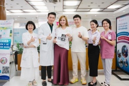 Hoa hậu Diễm Hương bất ngờ chia sẻ thông tin mang thai lần 2