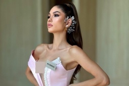 Đối thủ Ý Nhi chuộng váy áo táo bạo ở Miss World 2025