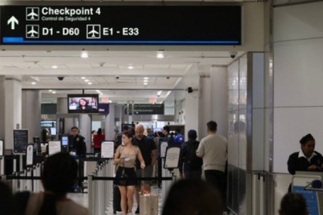 Lý do khách du lịch ồ ạt hủy chuyến đến Mỹ