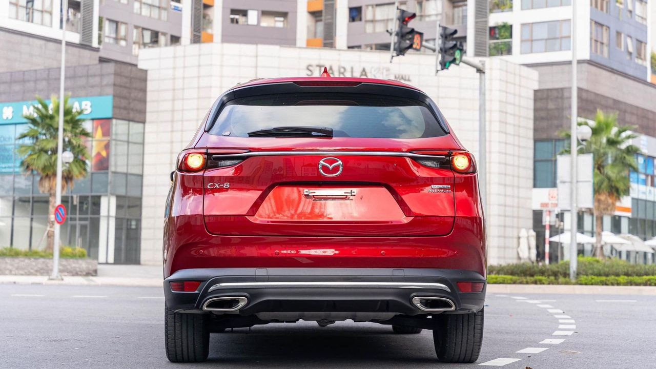 Vì sao nhiều gia đình lại chọn mẫu xe 7 chỗ Mazda CX-8? - 10