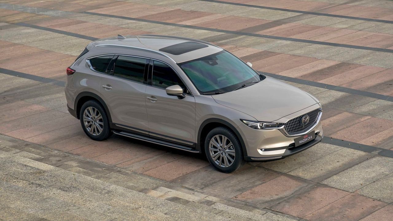 Vì sao nhiều gia đình lại chọn mẫu xe 7 chỗ Mazda CX-8? - 1