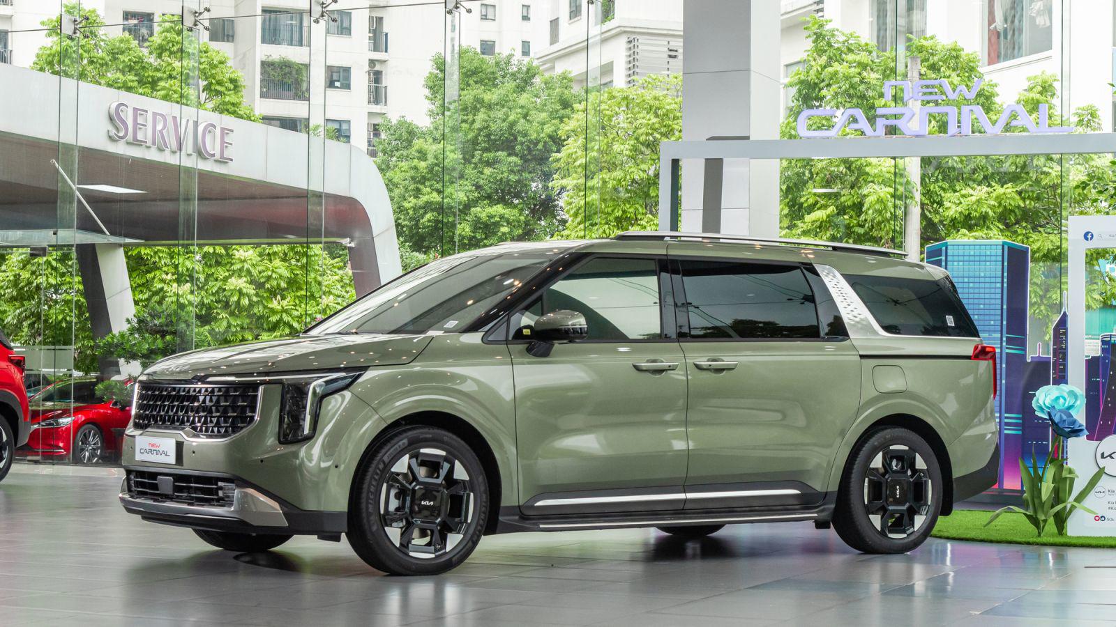 Kia Carnival giảm giá lên đến 120 triệu đồng để tăng sức cạnh tranh - 1