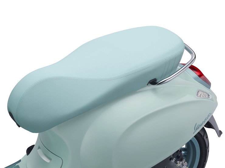 Vespa Primavera và Sprint 2025 trình làng, gây bất ngờ với công nghệ lần đầu trang bị - 4