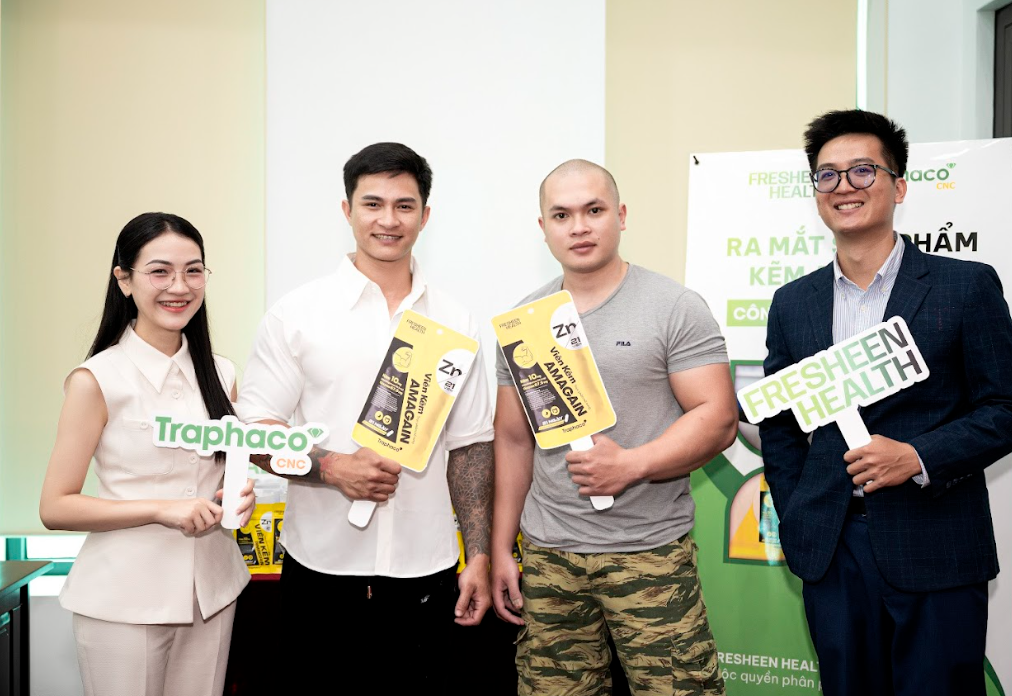 Freshen Health ra mắt Kẽm Amagain cùng hai nhà vô địch vật tay.