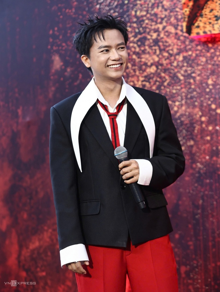 Bùi Công Nam nói có một mùa hè "rực lửa" cùng các anh tài trong show. Anh cảm nhận sâu sắc tình cảm của fan dành cho nghệ sĩ. Sau chương trình, nhạc sĩ trở nên đắt show, thực hiện nhiều chương trình cá nhân thu hút đông đảo khán giả.