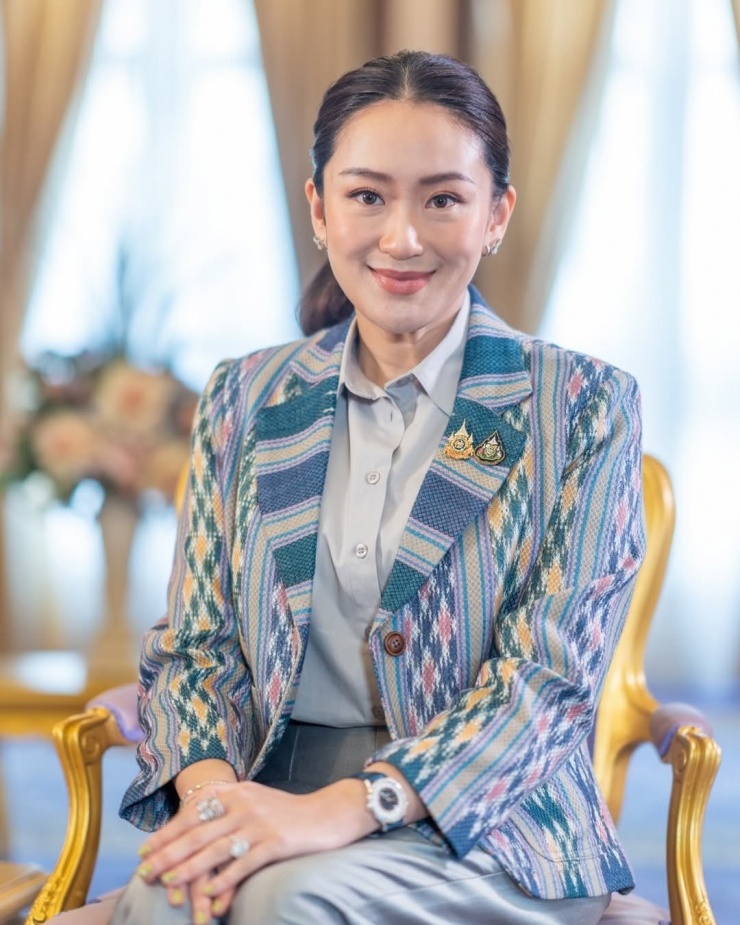 Bộ sưu tập áo khoác của Thủ tướng Thái Lan - 3