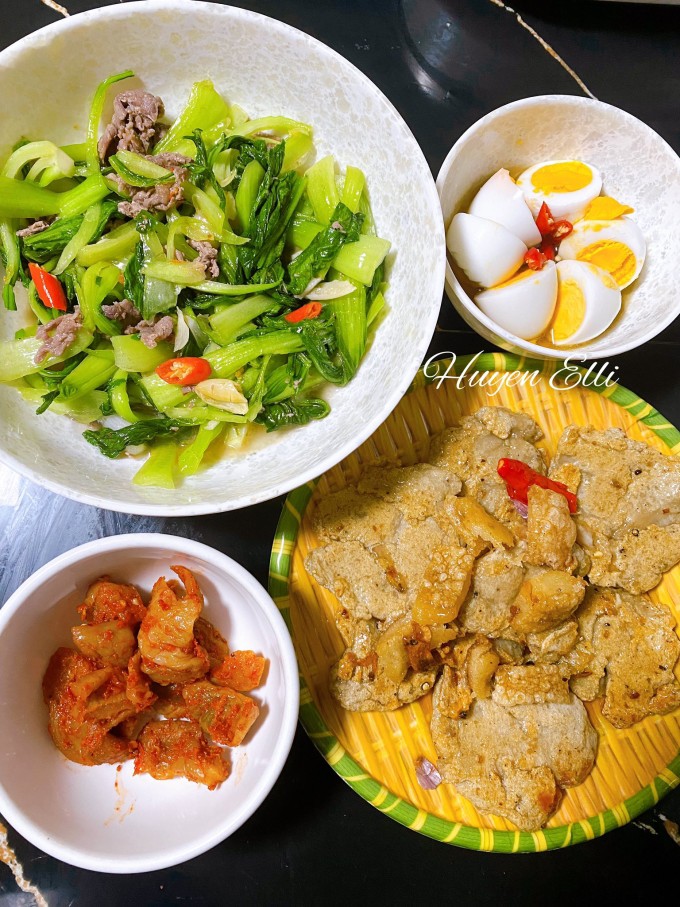 Mâm cơm giản dị chưa tới 100.000 đồng của mẹ gốc Huế - 11