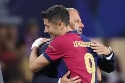 Barca mơ thống trị châu Âu: Flick cầm lái, tìm siêu tiền đạo mới thay Lewandowski