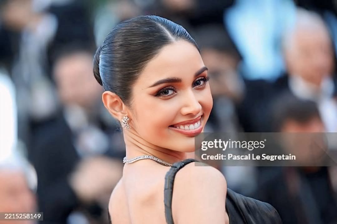Ông Nawat và dàn hoa hậu trên thảm đỏ Cannes - 10