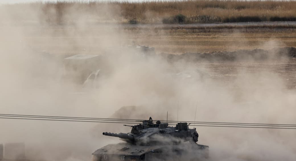 Xe tăng IDF hoạt động ở biên giới Israel - Gaza. Ảnh: Reuters