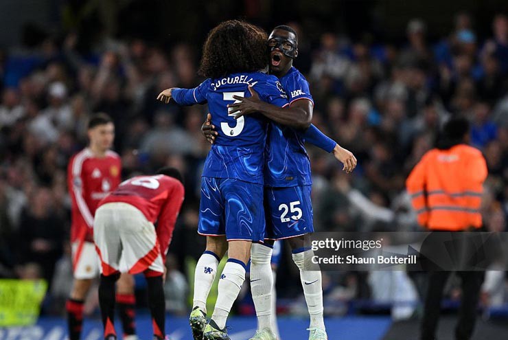 Marc Cucurella ghi bàn duy nhất vào phút 71 để giúp Chelsea hạ MU