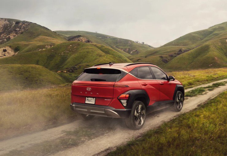Kona và Corolla Cross Hybrid: Chọn tiết kiệm hay công nghệ phô trương? - 13