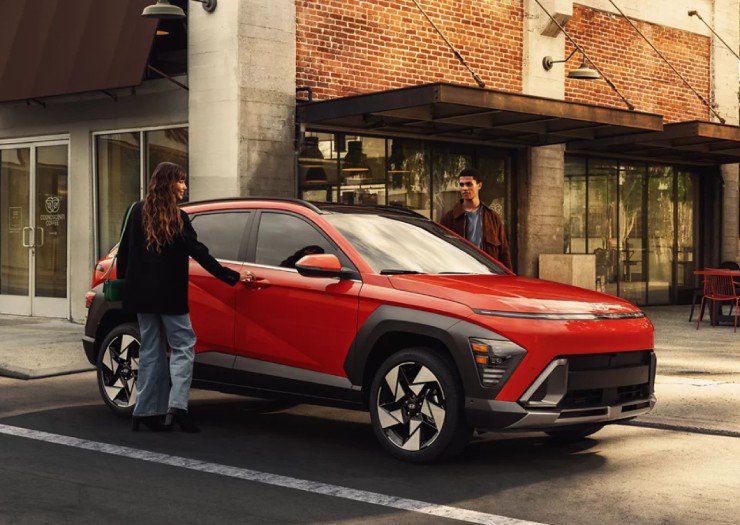 Kona và Corolla Cross Hybrid: Chọn tiết kiệm hay công nghệ phô trương? - 4