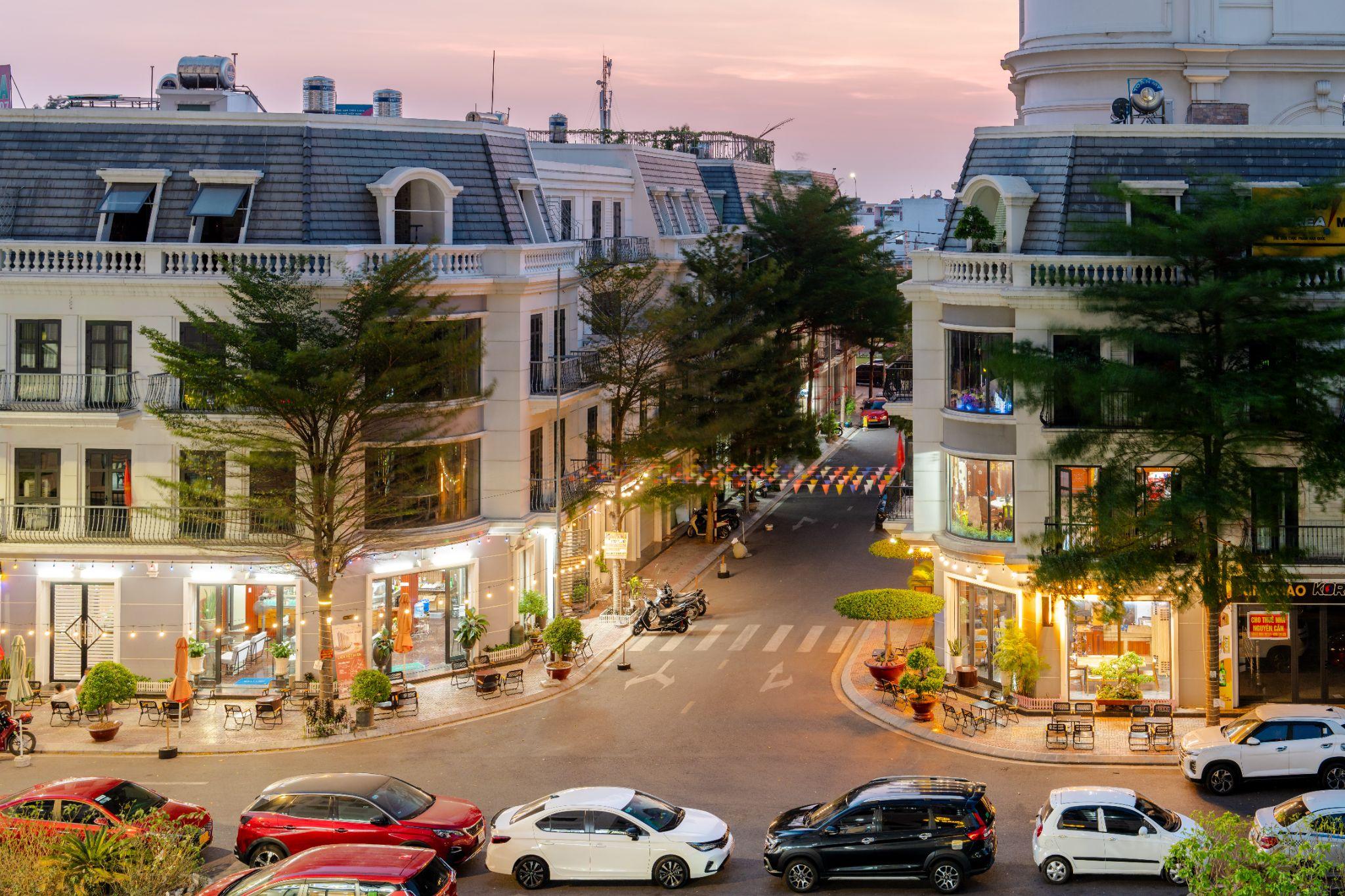 Không gian giàu sức sống bên trong khu phức hợp Charm City - 3