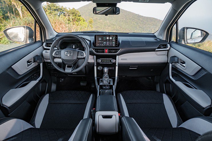 Veloz Cross: MPV