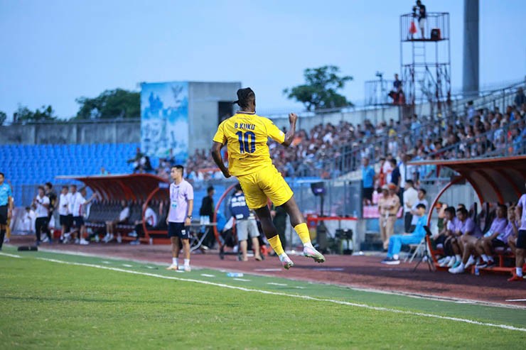 Trực tiếp bóng đá Hà Tĩnh - SLNA: Xuất sắc bảo vệ thành quả (Hết giờ) - 5