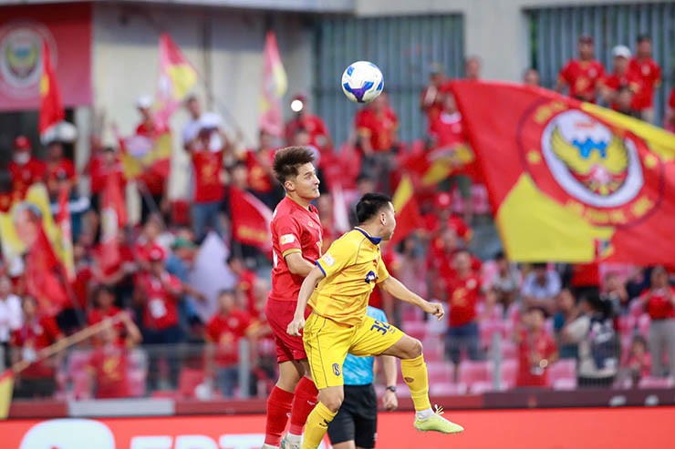 Trực tiếp bóng đá Hà Tĩnh - SLNA: Xuất sắc bảo vệ thành quả (Hết giờ) - 2