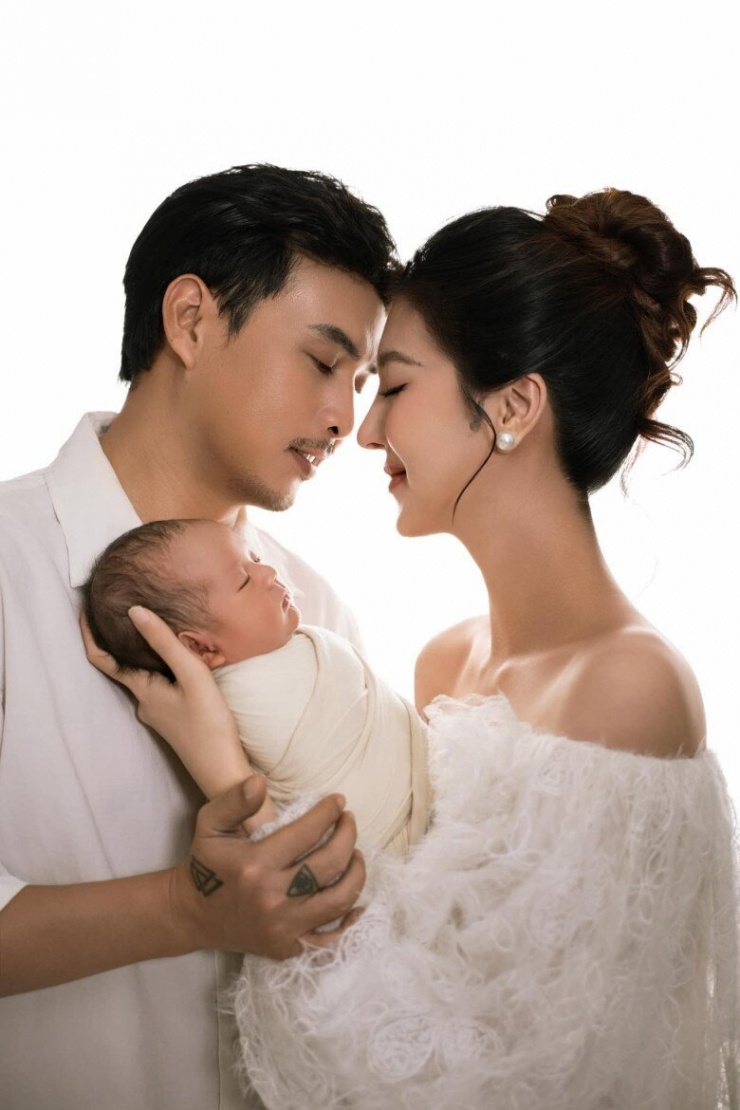 2 sao nam đón con với vợ kém 17 tuổi trong năm 2025: Đều sinh quý tử, Lam Trường làm bố bỉm ở tuổi 51 - 9