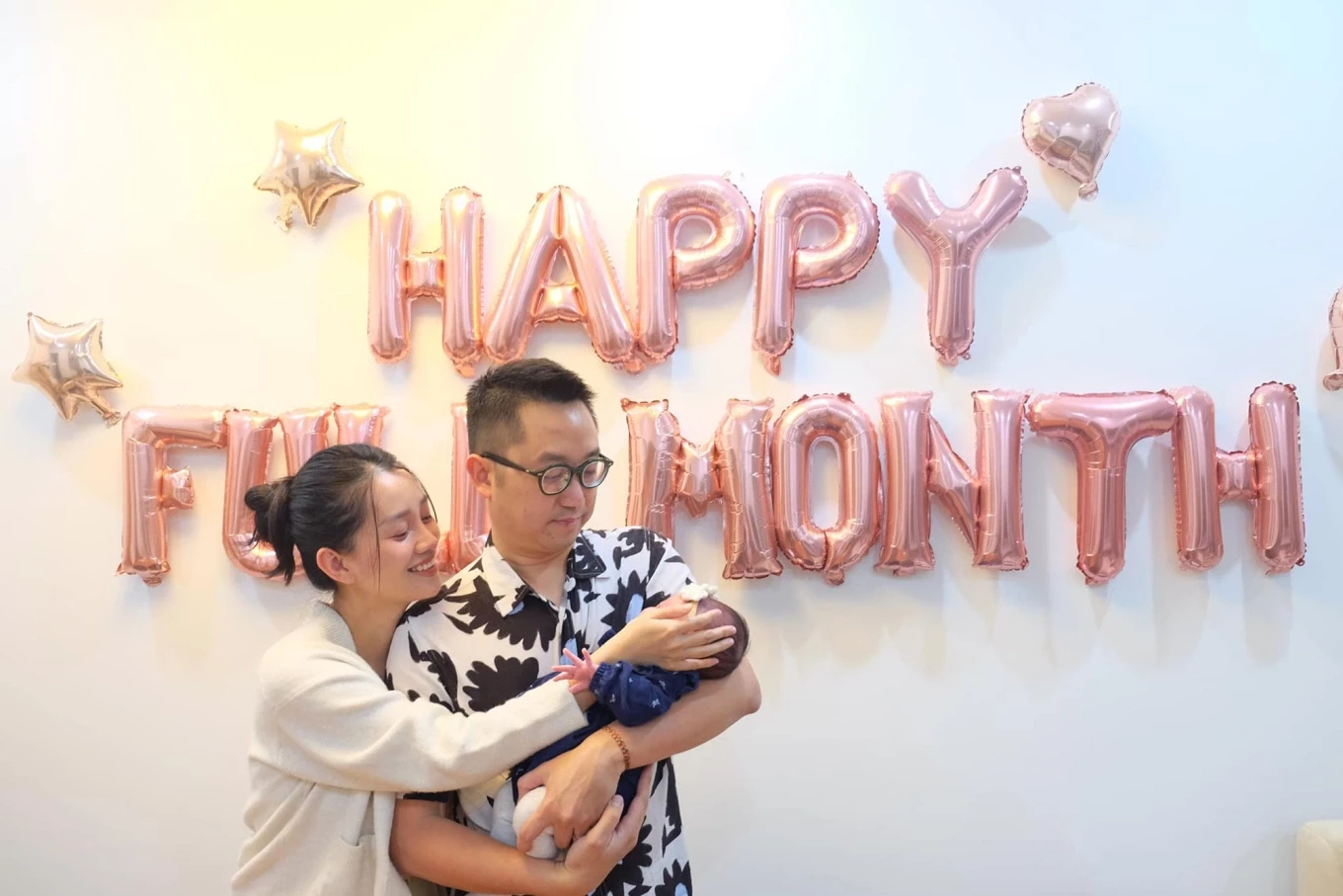 Sao Việt công khai có con trong đám cưới: Có người giấu ái nữ tới năm 9 tuổi, Quỳnh Chi lần đầu có bầu ở tuổi U40 - 12