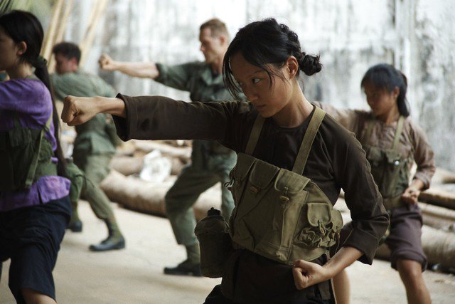 Hồ Thu Anh là một diễn viên trẻ tiềm năng của làng điện ảnh Việt. Thời gian vừa qua, cô nổi tiếng với vai diễn Ba Hương có tính cách gan dạ, kiên cường của phim "Địa đạo".