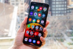 Thật bất công cho người dùng Galaxy S21 nếu không thể lên One UI 8