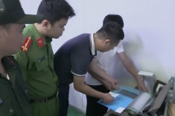 Thủ đoạn của dược sĩ sản xuất 100 loại thực phẩm chức năng giả