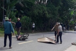 Va chạm liên tiếp với 2 xe ô tô, nam thanh niên không qua khỏi