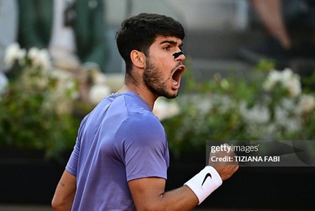 Video tennis Sinner - Alcaraz: Break point định đoạt, lên ngôi đẳng cấp (Chung kết Rome Open)