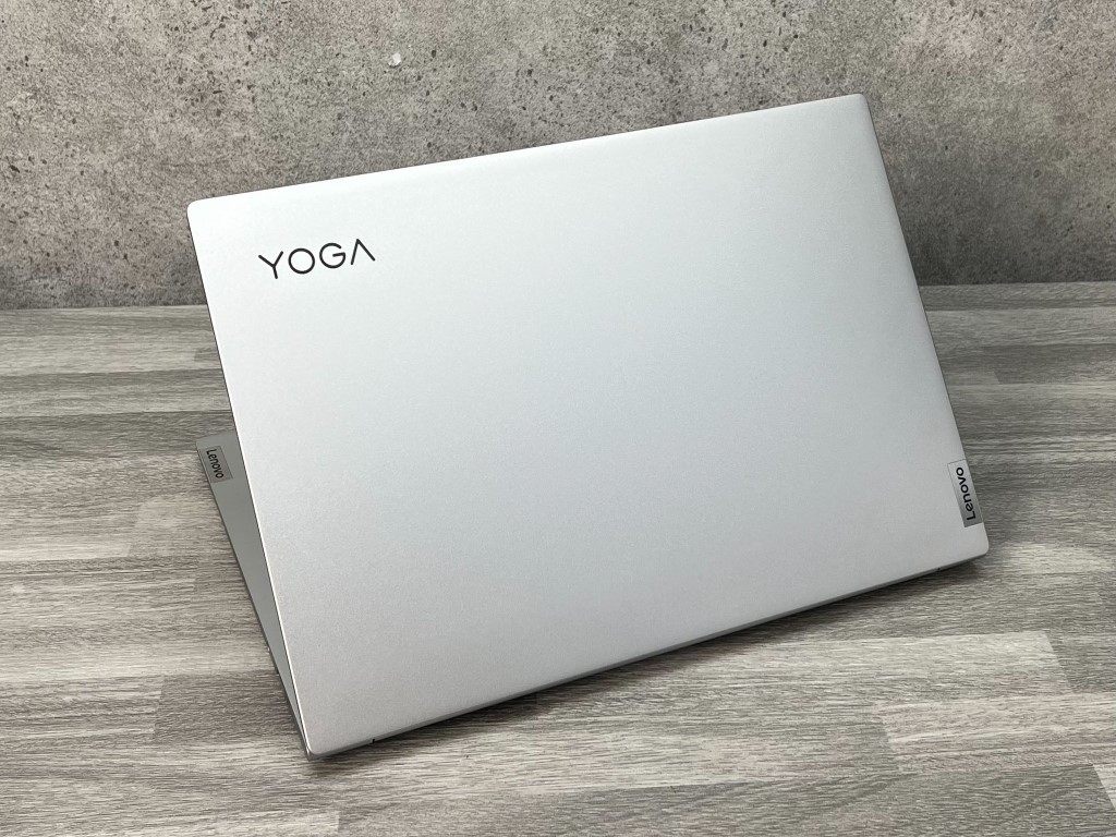 Lenovo Yoga Slim 7 Pro 14IAH7 82UT006CVN