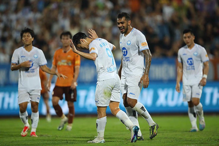 Trực tiếp bóng đá Nam Định - HAGL: Chủ nhà có bàn thứ 5 (V-League) - 3