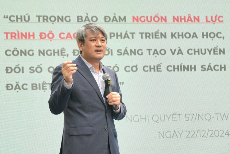 Bộ GD-ĐT lý giải chuyện học sinh đạt 8 điểm Toán mới được học vi mạch bán dẫn - 2