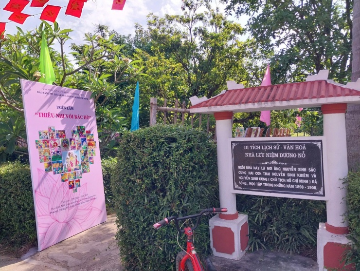 Di sản mà Chủ tịch Hồ Chí Minh để lại cho Huế là tình yêu thương bao la cùng hệ thống di tích lưu niệm vô cùng quý giá về Người mà Đảng bộ và nhân dân TP Huế luôn trân trọng giữ gìn, trùng tu, tôn tạo,&nbsp;phát huy giá trị.