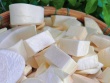 Đặc sản 'xa xỉ' trắng nõn nà, đốn cả cây cao hàng mét mới thu được vài kg