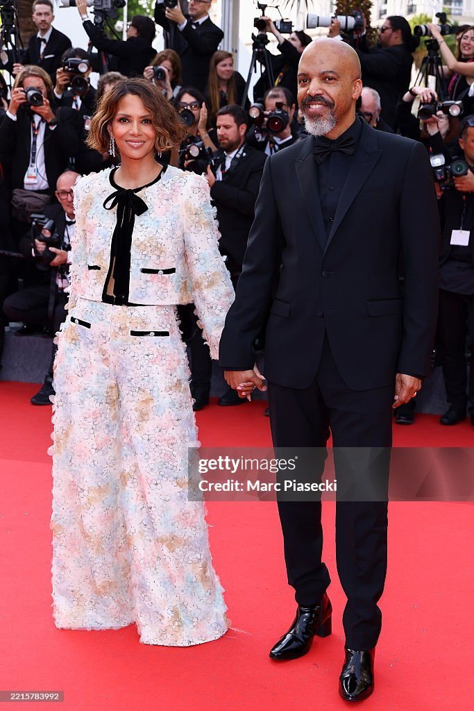 Náo loạn trên thảm đỏ Cannes - 11