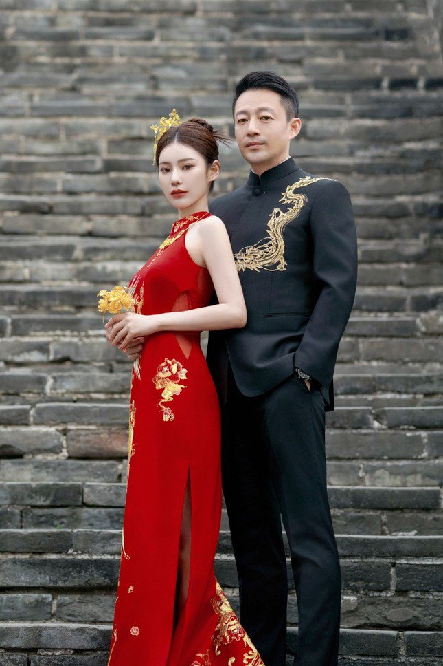 Chồng cũ Từ Hy Viên tái hôn: Hôn lễ xa hoa với vàng ròng và 999 viên kim cương - 3