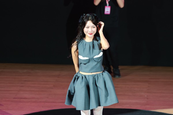 Nhan sắc xinh đẹp của hotgirl gen Z được mời tham dự Paris Fashion Week - 8