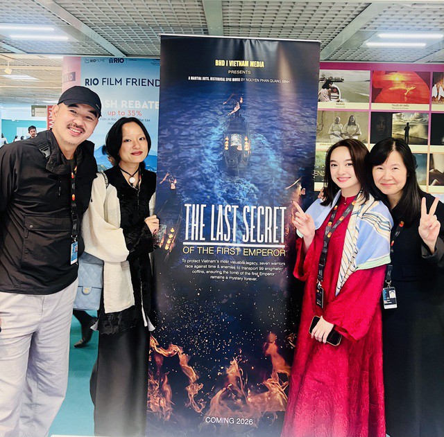 Kaity Nguyễn, Hồ Thu Anh, đạo diễn Bùi Thạc Chuyên cùng có mặt tại Cannes