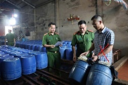Bắc Giang: Bắt chủ cơ sở bán 60 tấn giá đỗ ngâm chất tăng trưởng