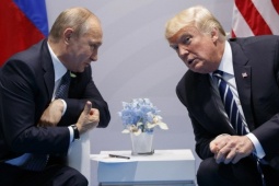 Thế giới - Những nước cờ &quot;ẩn&quot; trước điện đàm giữa hai tổng thống Donald Trump - Vladimir Putin
