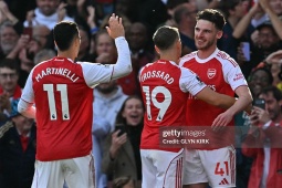 Nóng bảng xếp hạng Ngoại hạng Anh: Arsenal đoạt vé Cúp C1, đua top 5 khó lường