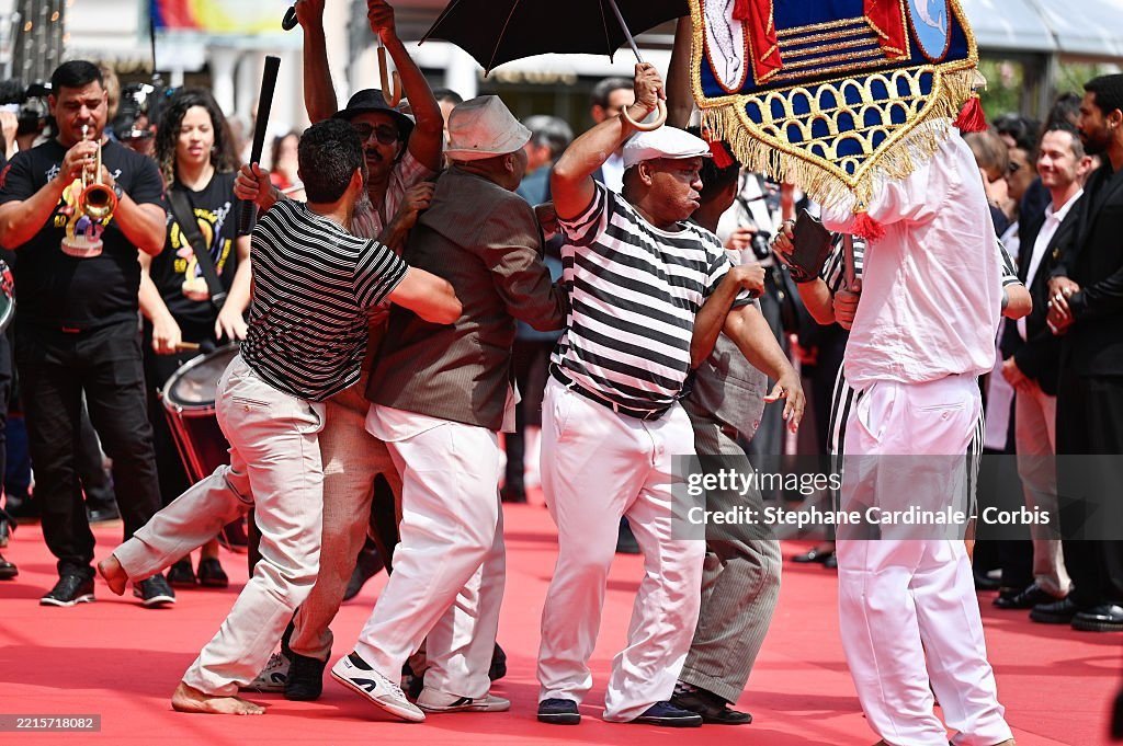 Náo loạn trên thảm đỏ Cannes - 26