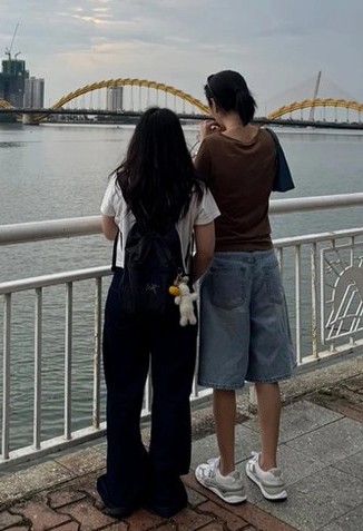 Sao Hàn đình đám thay đổi đến không nhận ra khi ở Việt Nam: Da đổi màu, tươi hết cỡ - 4