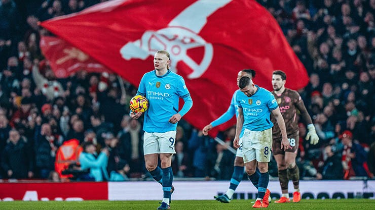 Man City còn nguyên nguy cơ văng top 5 Ngoại hạng Anh