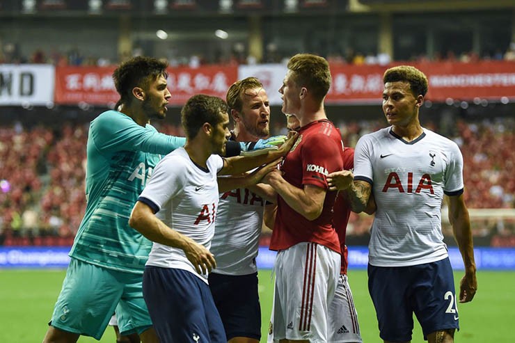 Những trận cầu nảy lửa giữa Tottenham và MU trong quá khứ