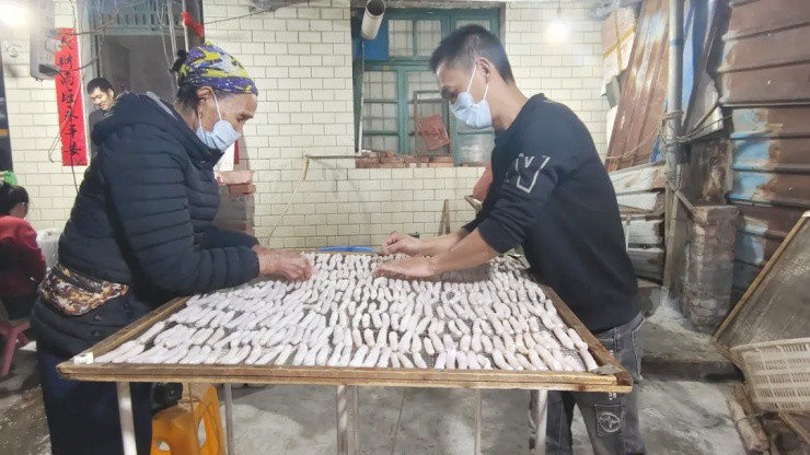 Săn loài “không có tim, gan, phổi” mà xây được biệt thự - 5
