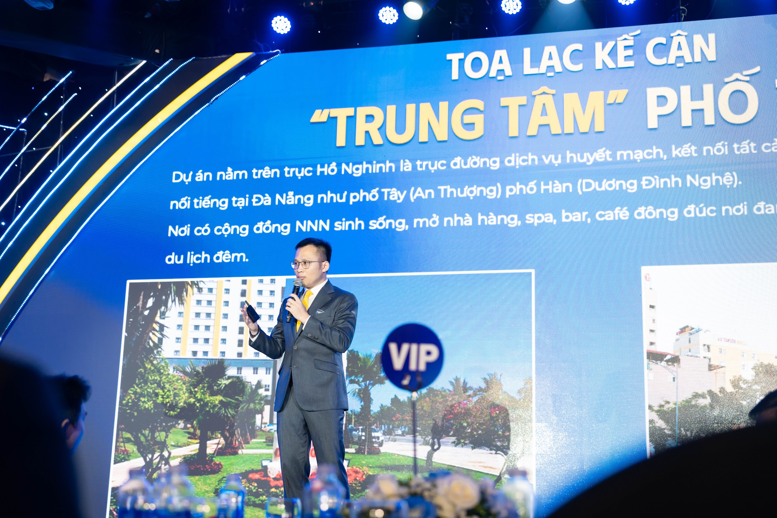 Đại diện chủ đầu tư giới thiệu về dự án - Ảnh Minh Anh