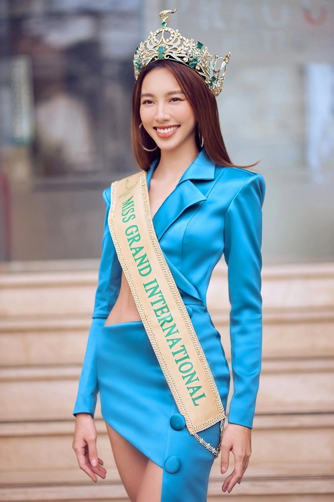 Hoa hậu Thuỳ Tiên bị khởi tố: Bài học cay đắng sau hào quang - 4