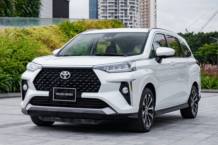 Hãng xe Nhật tung khuyến mãi Veloz Cross - 2