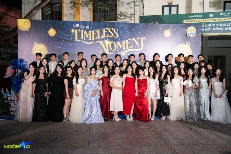 Dàn nữ sinh THPT Kim Liên chưng diện trong prom cuối cấp - 1